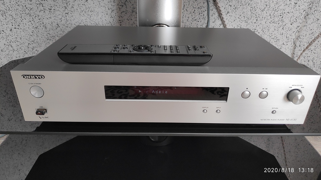 Onkyo player. Onkyo NS-6130. Сетевой аудиоплеер Onkyo NS-6130. Onkyo NS-6130 пульт. Проигрыватель Onkyo pl-33x