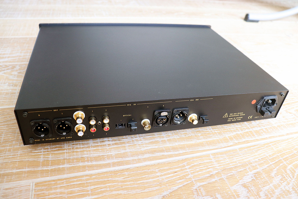 Много входов. AVM Evolution dac3 Pro. AVM Evolution DAC 1.2. AVM DAC 1.2 XLR. AVM Competition DAC 2.