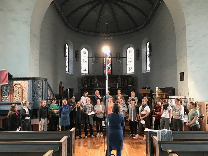 2L-144_session-photos_09