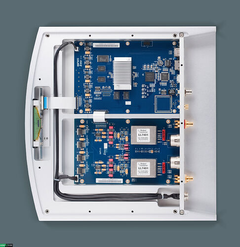 lumin-a1-inside-flat_1