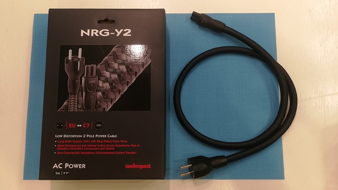 AQ Y2 Power Cable