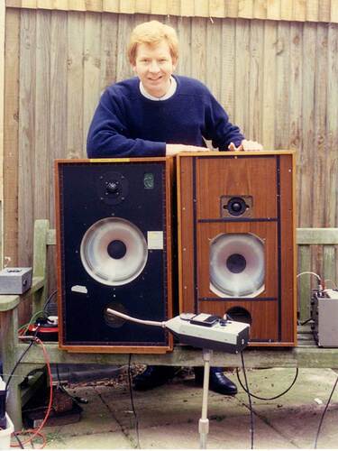 4342F3A3-B404-4CA1-A348-C5DA5D5C7281