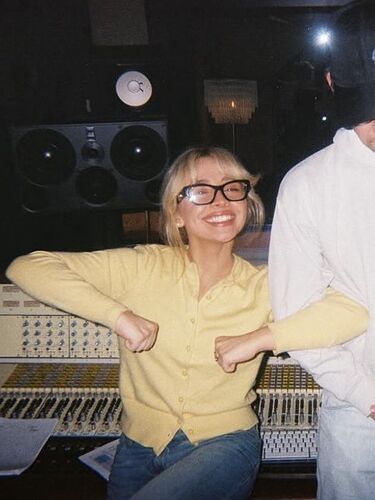 00acd13e1ca14a286b5f5a9388e18f4f