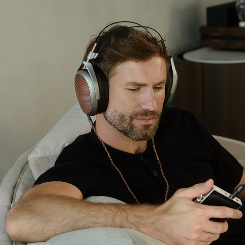 Meze-POET-headphone-02