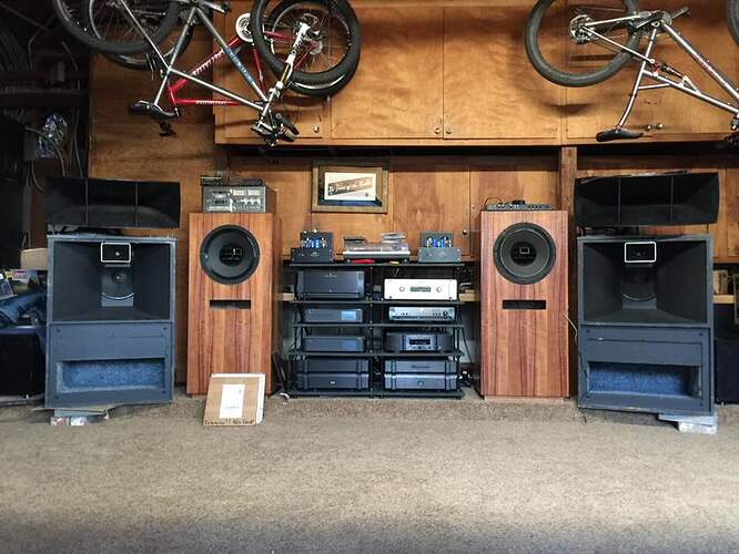 39442342_1281284528676599_7534973805286916096_n