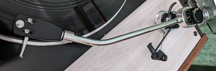 ua7082-1