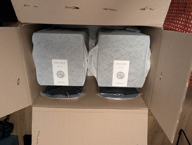 PXL_20260321_203204637