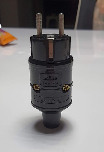 SmartSelect_20230428_141352_Photos