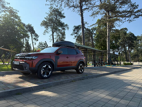 Dacia Duster 1.6 Extreme Hybrid 140 Коричнево-терракотовый