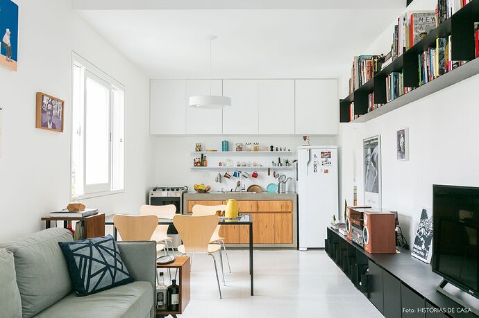 30-caio-decoração-apê-minimalista-sala-cozinha-integrados-rack-preto