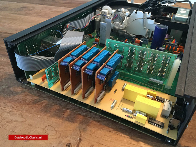 Cambridge-Audio-CD2-031