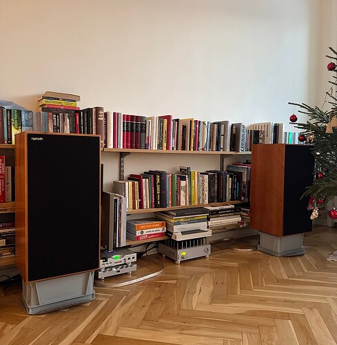 e969e6b1a2ee9c4dc7337b4dd07052a568510831_2_978x1000