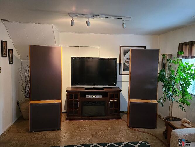 3327864-f48444eb-martin-logan-monolith-speakers-original-first-series