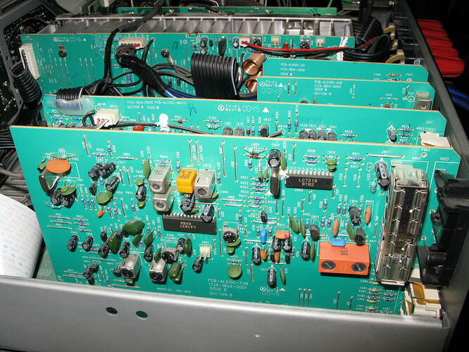 arcam avr100 (5)