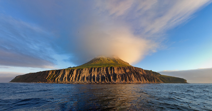 Остров - гора