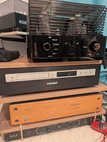 PXL_20251107_182502938