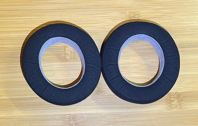 Focal_Elegia_pads_01