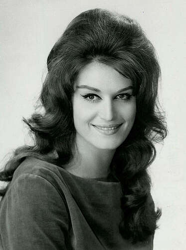 Dalida_1961