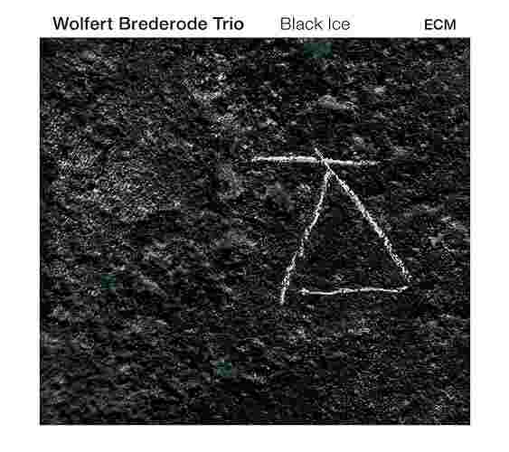 ECM 2476 - sleeve