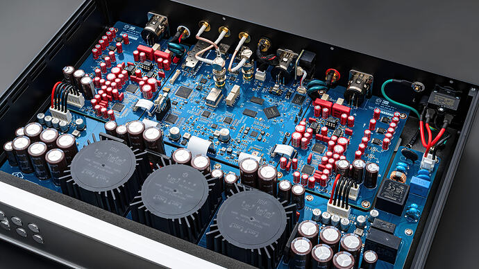 HiFi-Rose-RD160-inside-2-scaled