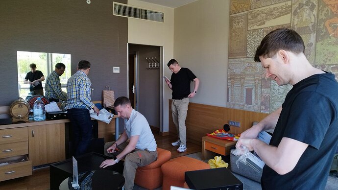 photo_2025-04-28_12-33-04