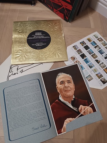 17327169932345165592864350643911