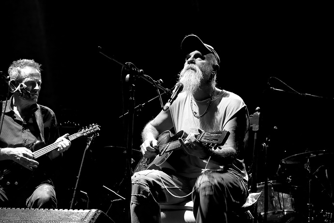 John_Paul_Jones_and_Seasick_Steve_at_the_Roundhouse