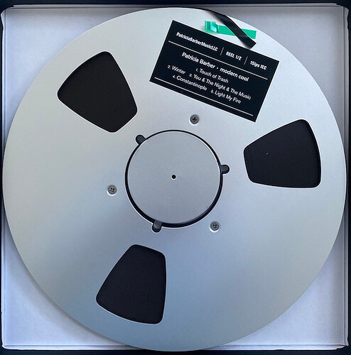 R-16171248-1604670020-1537