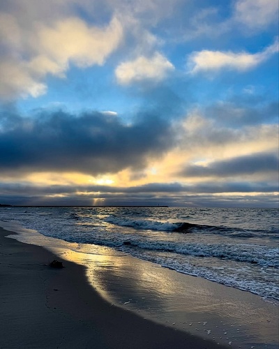 Закат на море