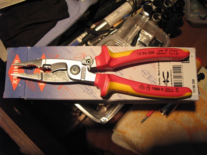 3552F488-E428-4D5A-8FC7-E4209FF12109