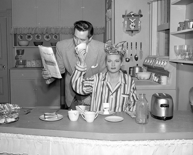 1435851046-i-love-lucy-kitchen-1