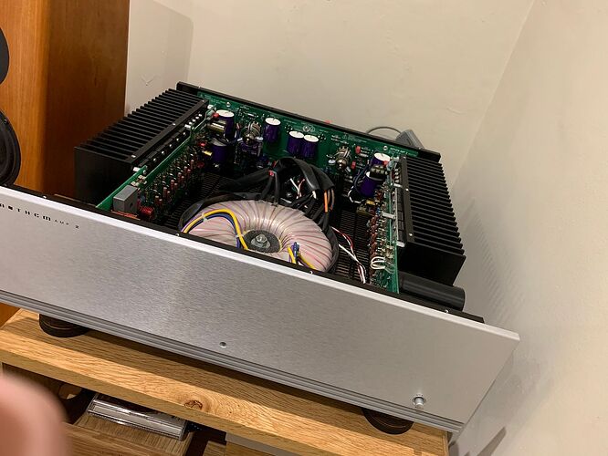 amp2-02