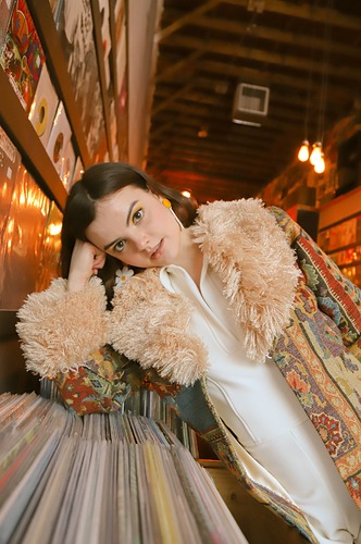 March_Vintage_Lookbook-110