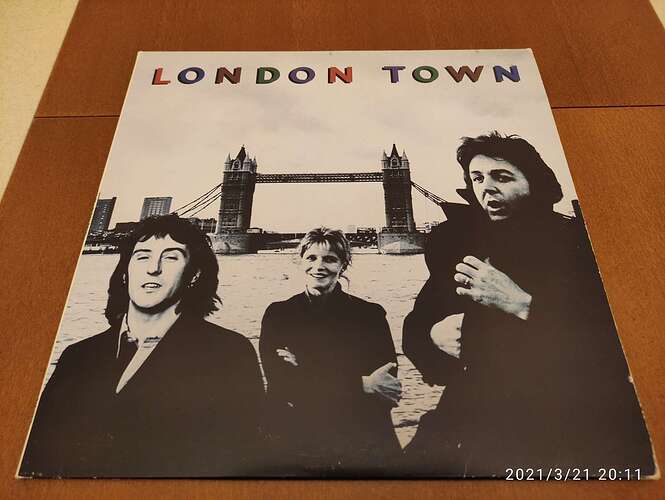 McCartney_London town_1