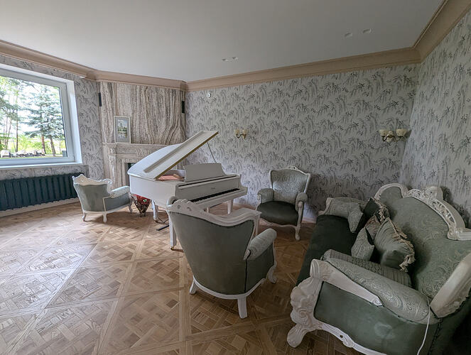 PXL_20250515_130250949