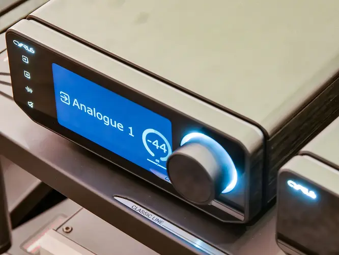 Cyrus-40-AMP-and-PSU-9