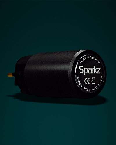 SPARKZ_REG_1Pcs_Laying_MOBILE