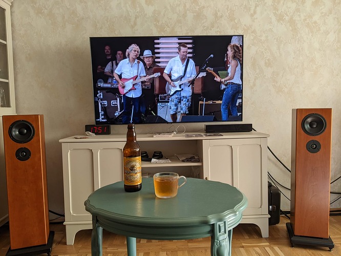 PXL_20220529_144956751