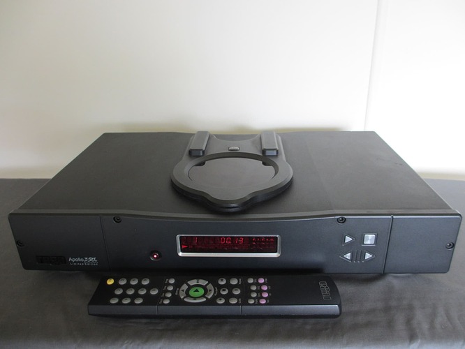 RegaApoloCDplayer_01.JPG.2e4a2ca18032495e815e2a7a1a4e2ee2