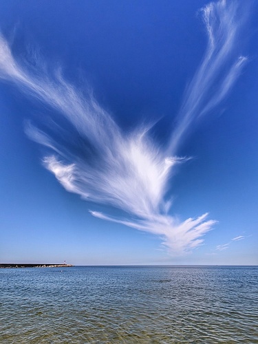 Балтийск небо