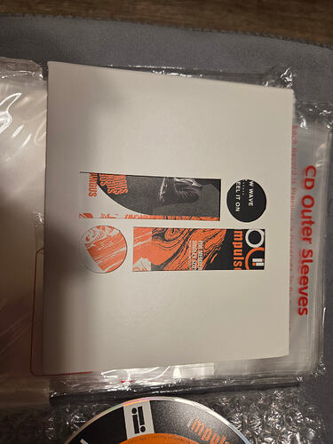 photo6519192629655561038