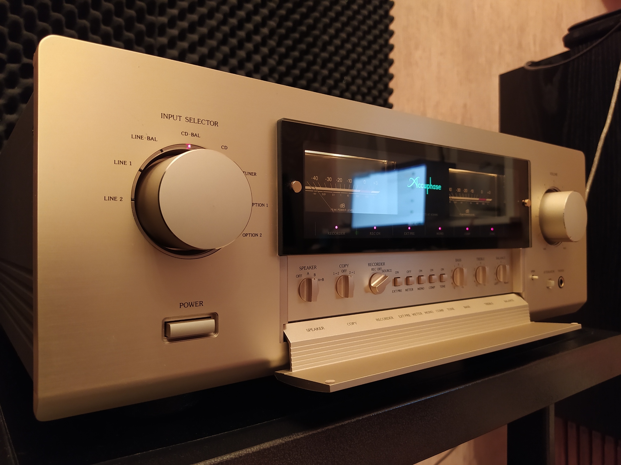 accuphase e 408