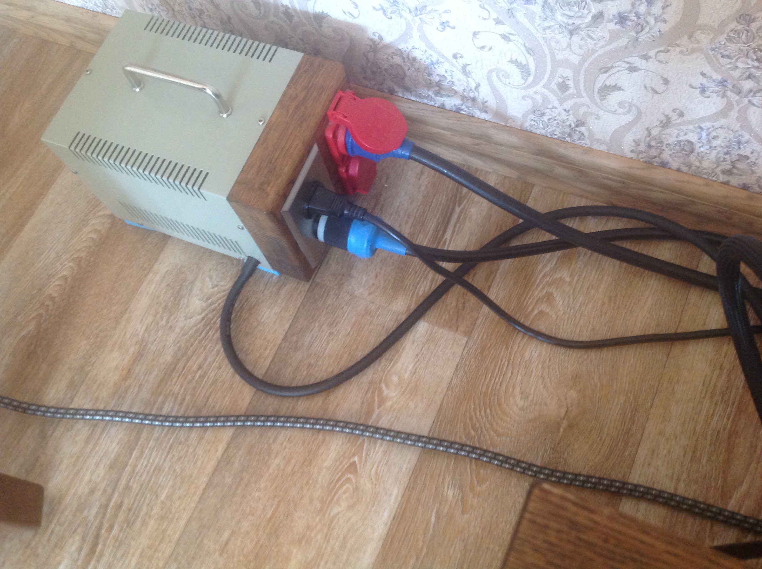 Гудит трансформатор в усилителе - 90 фото