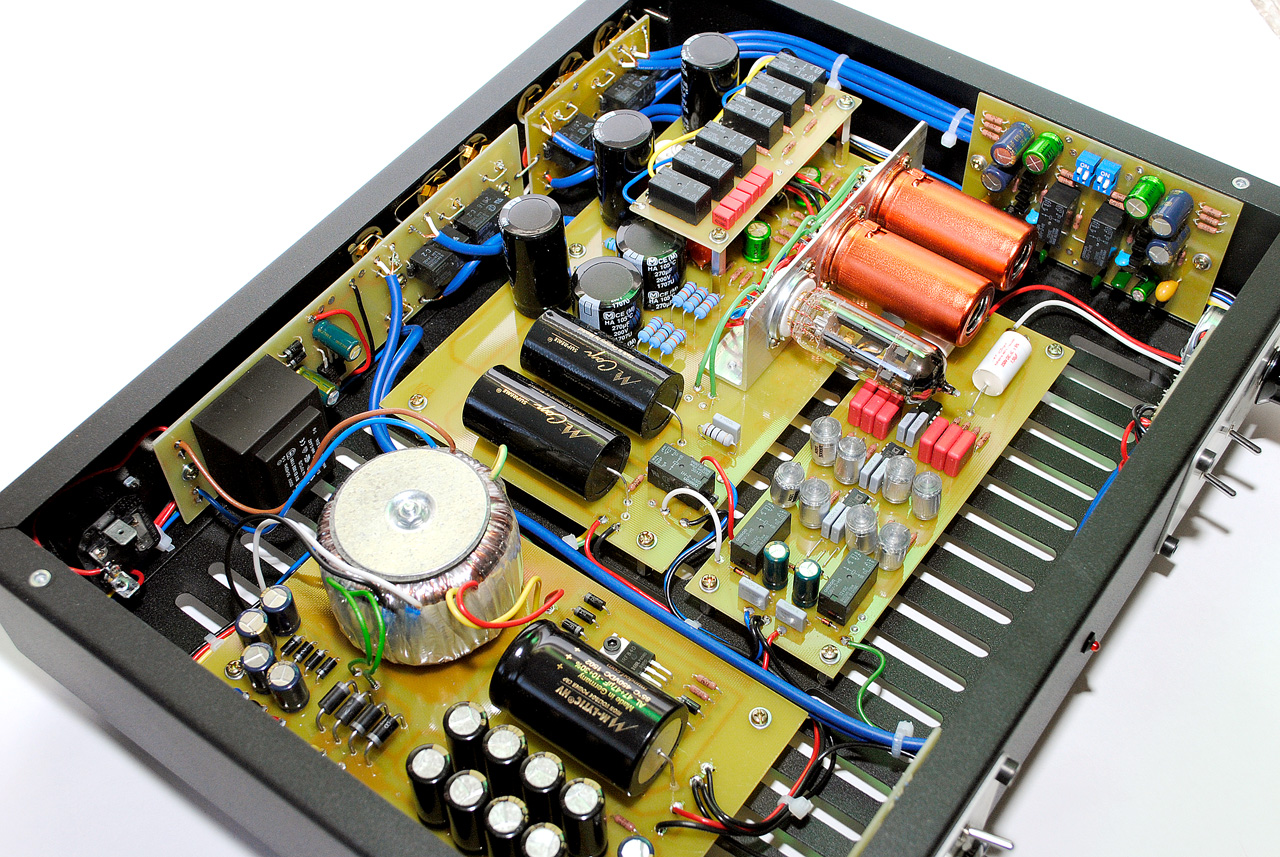 Фонокорректор Luxman E 250 Купить