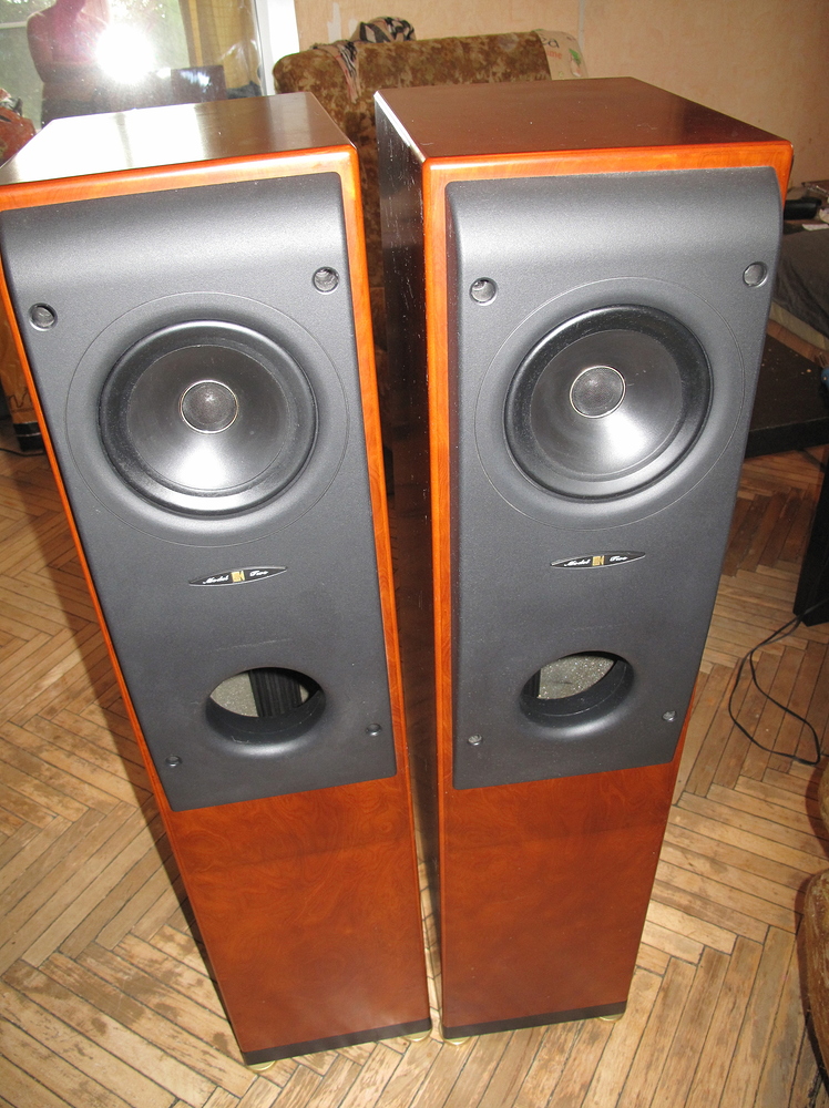 kef reference one two
