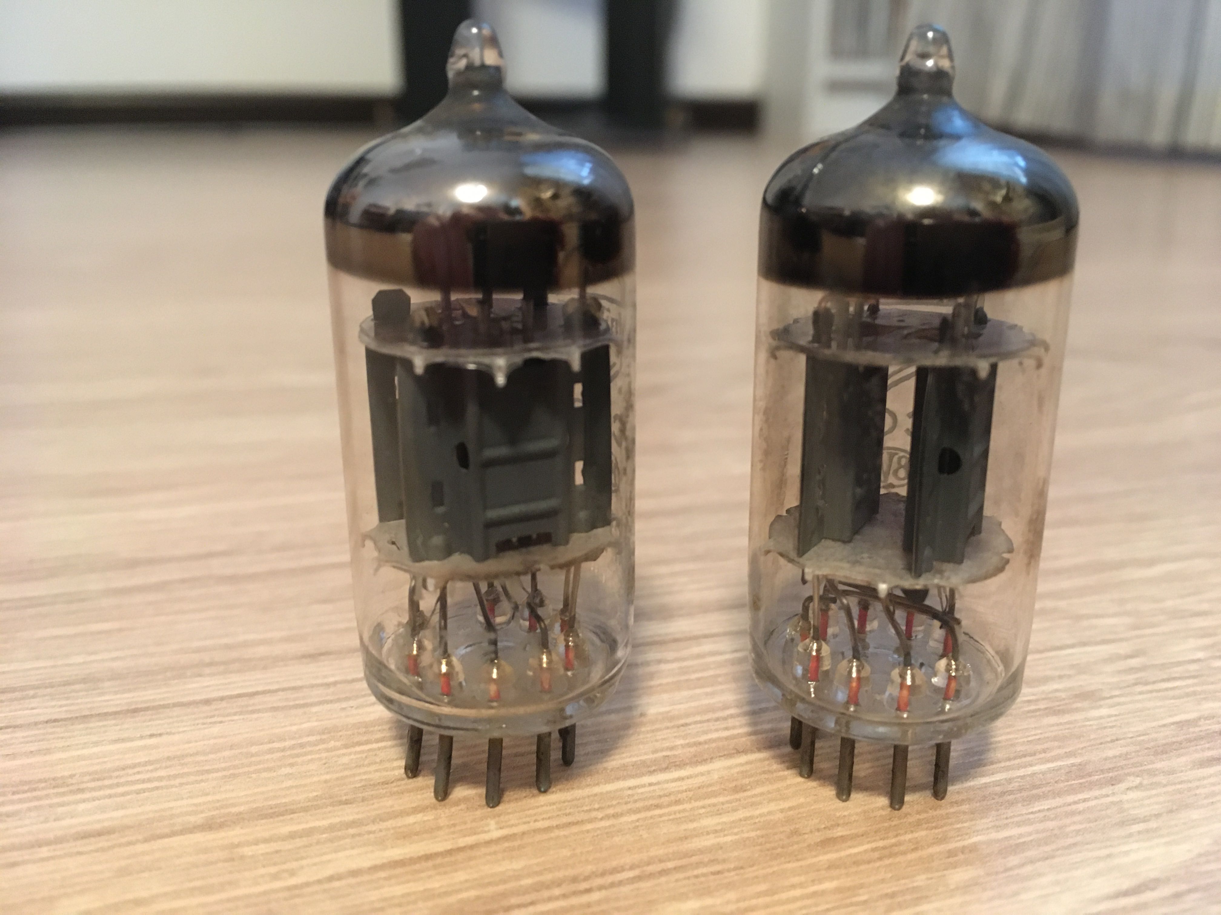 E s c. Ecc83 Siemens. Mullard ecc83. Tungsram ecc83. Радиолампа ecc82.