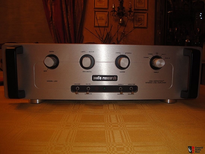 1096428-audio-research-ls3-balanced-output-preamplifier
