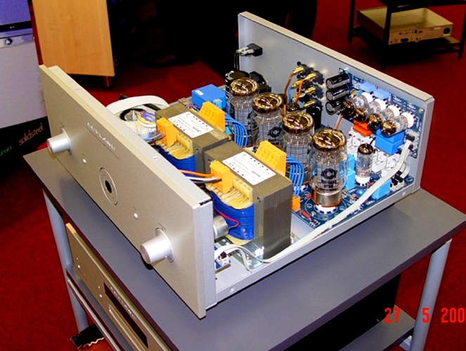COPLAND - СТА 405 Valve Integrated Amplifier
