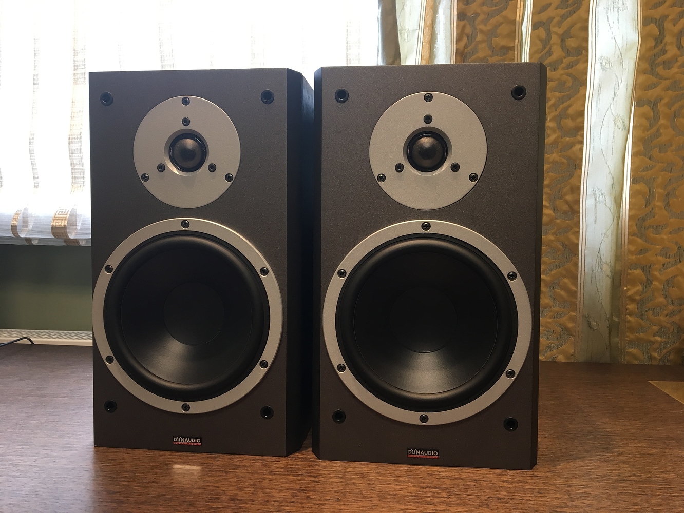 dynaudio excite x16