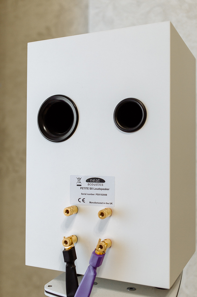 Neat petite speakers for sale — photo 4